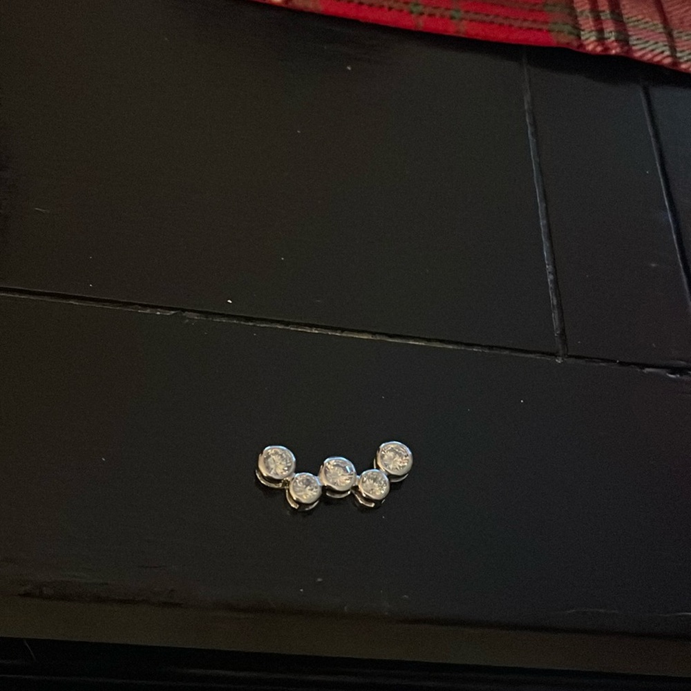 LIKE NEW CRISLU Pendant